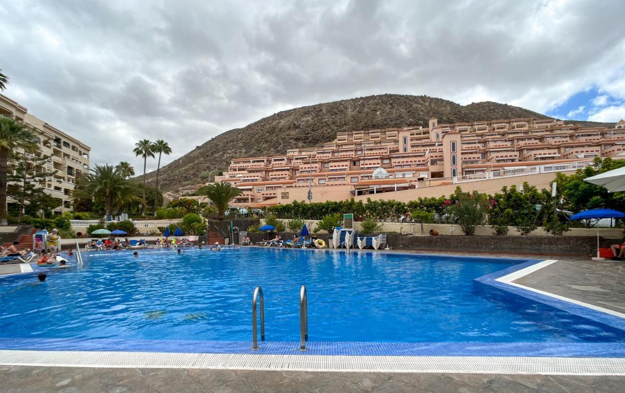 Korallia Guesthouse Castle Harbour Los Cristianos  Exterior foto