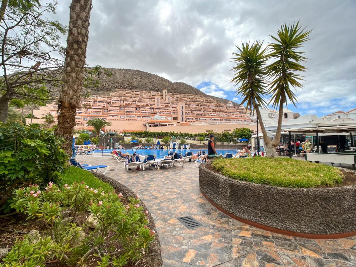 Korallia Guesthouse Castle Harbour Los Cristianos  Exterior foto