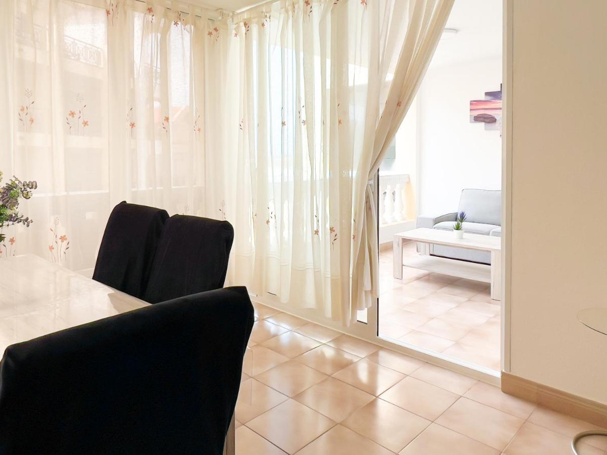 Korallia Guesthouse Castle Harbour Los Cristianos  Exterior foto
